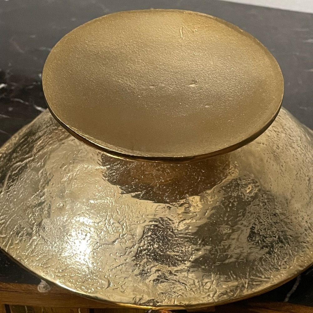 ๐HP๐ Beautiful asymmetrical metal pedestal bowl with butterfly. - Picture 5 of 10